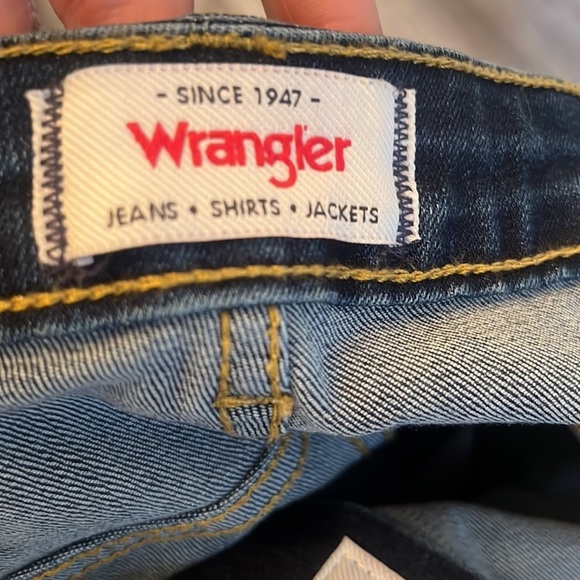 Wrangler high rise bold boot cut jeans size 20W long med/dark wash - Picture 7 of 13